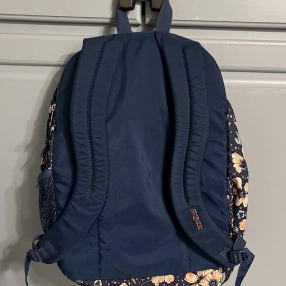 Good Used Condition Jansport Backpack - Picture 5 of 5